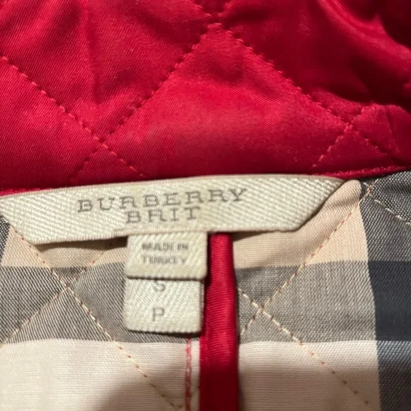 Burberry Red Quilted Puffer Jacket - Picture 6 of 9